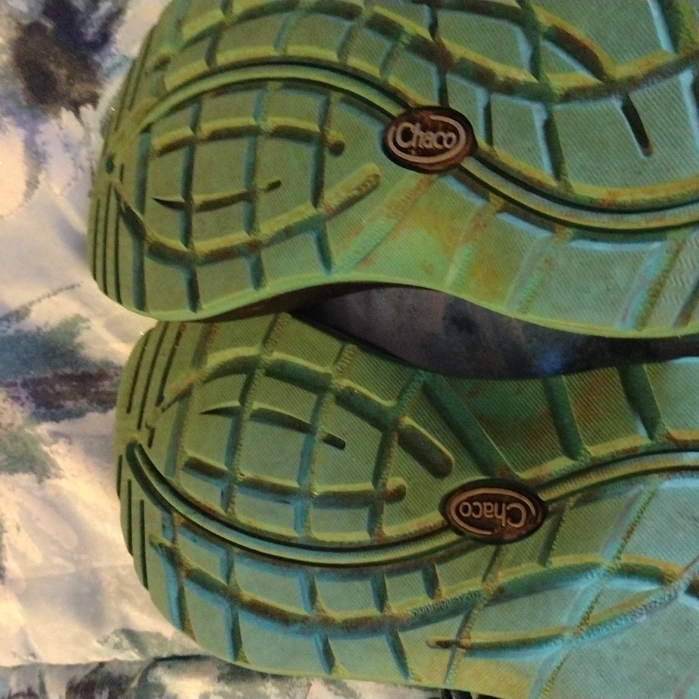 Chacos - Picture 2 of 3